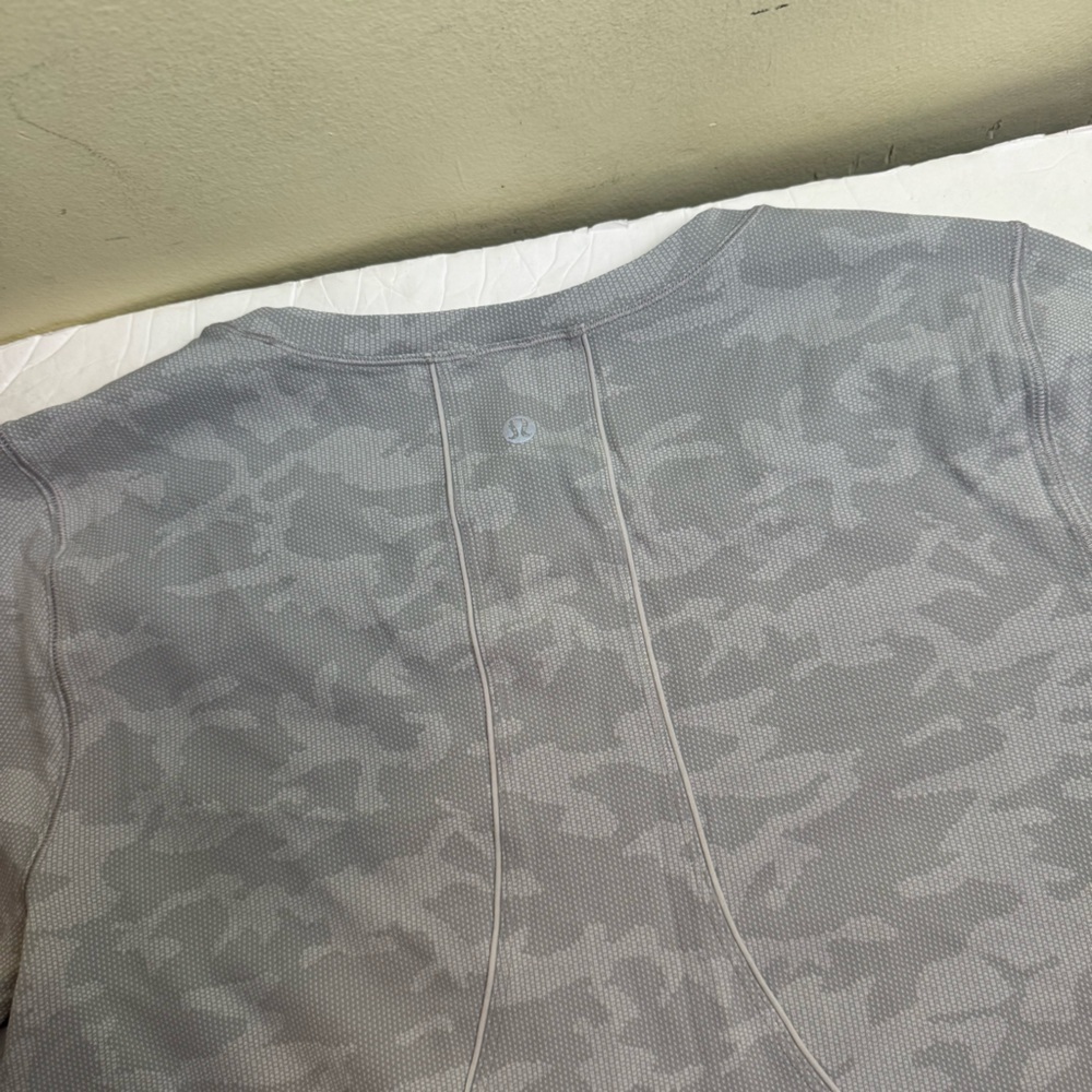 Lululemon Long Distance Camo Short Sleeve Shirt Crew Top Tee Swiftly Stretch 8 - Picture 6 of 16